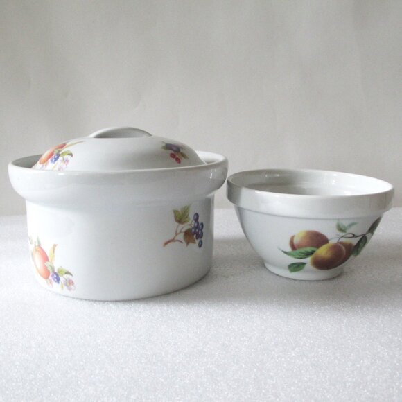 BUNDLE OF 2 BIA CORDON BLEU "CATHERINE" DESIGN DISHES - Picture 1 of 15